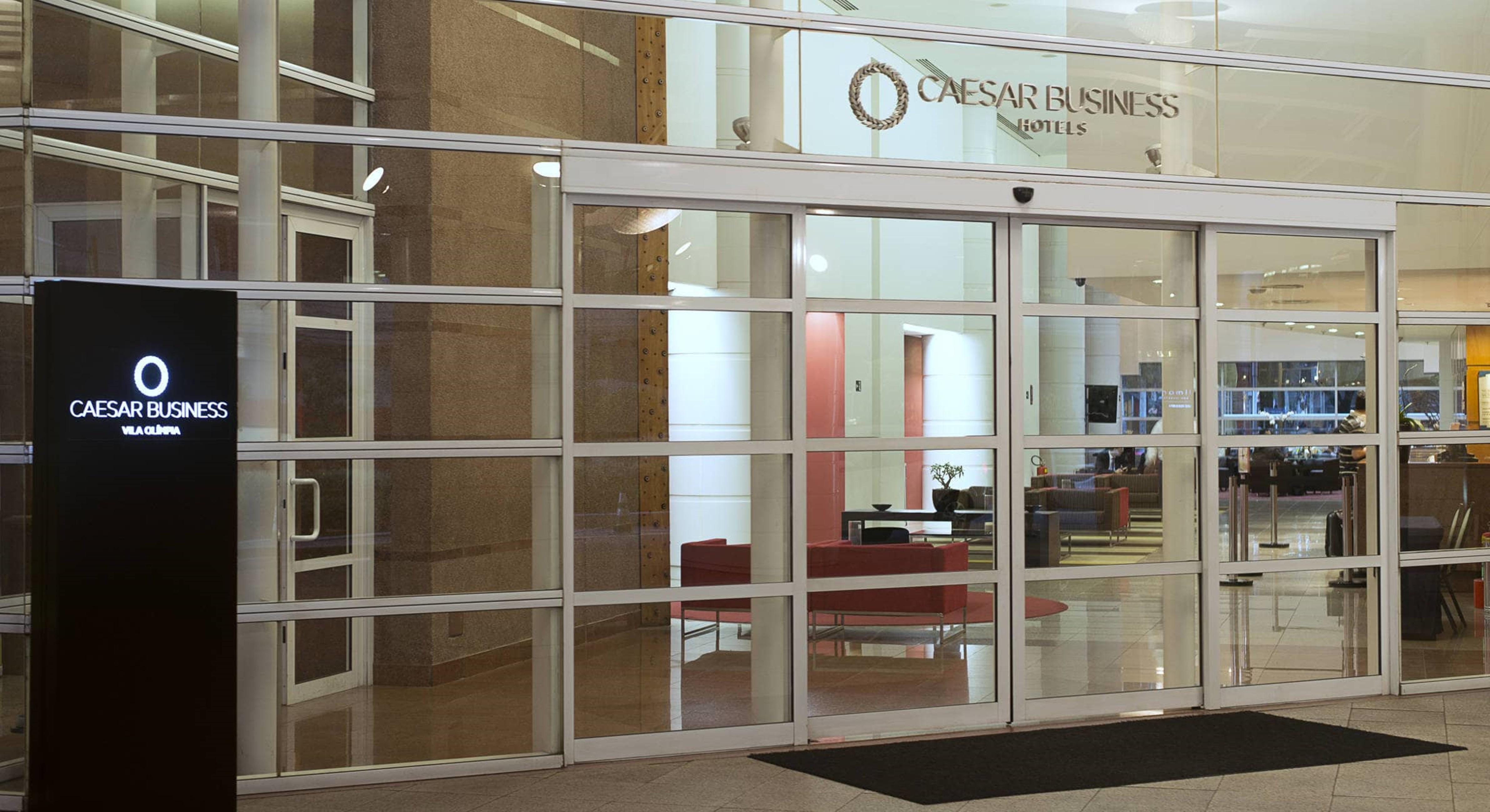 Grand Mercure Sao Paulo Vila Olimpia Einrichtungen foto Entrance to the business school
